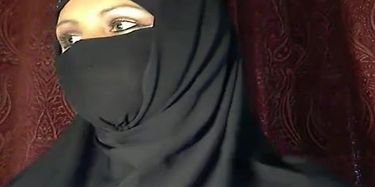 Porn Video Big Tit Irani Muslim Lady - Muslim Woman Flashing on Cam TNAFlix Porn Videos