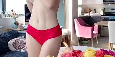 Amanda Cerny Nude Striptease Nipple Slip Video Leaked